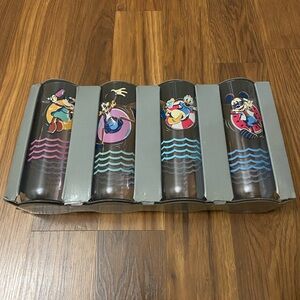 Disney Mickey Mouse, Minnie Mouse, Goofy & Donald Duck set of 4 tumbler cups